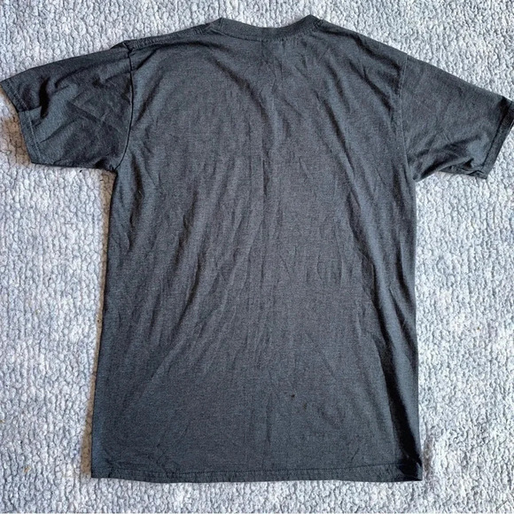 That’s What I Do I Drink and I Know Things Gray T-shirt Size Medium - Picture 3 of 6